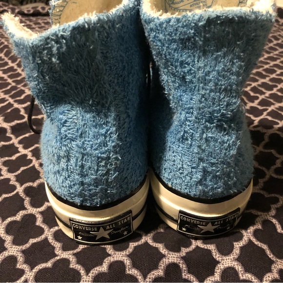 Converse Chuck Taylor 10 All Star  Blue Fuzzy Bunny High Tops Womens 7 RARE - Picture 5 of 9
